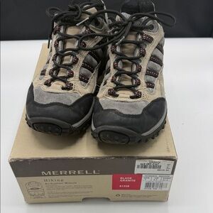 Merrell women Athletic Shoes - Beige and Black